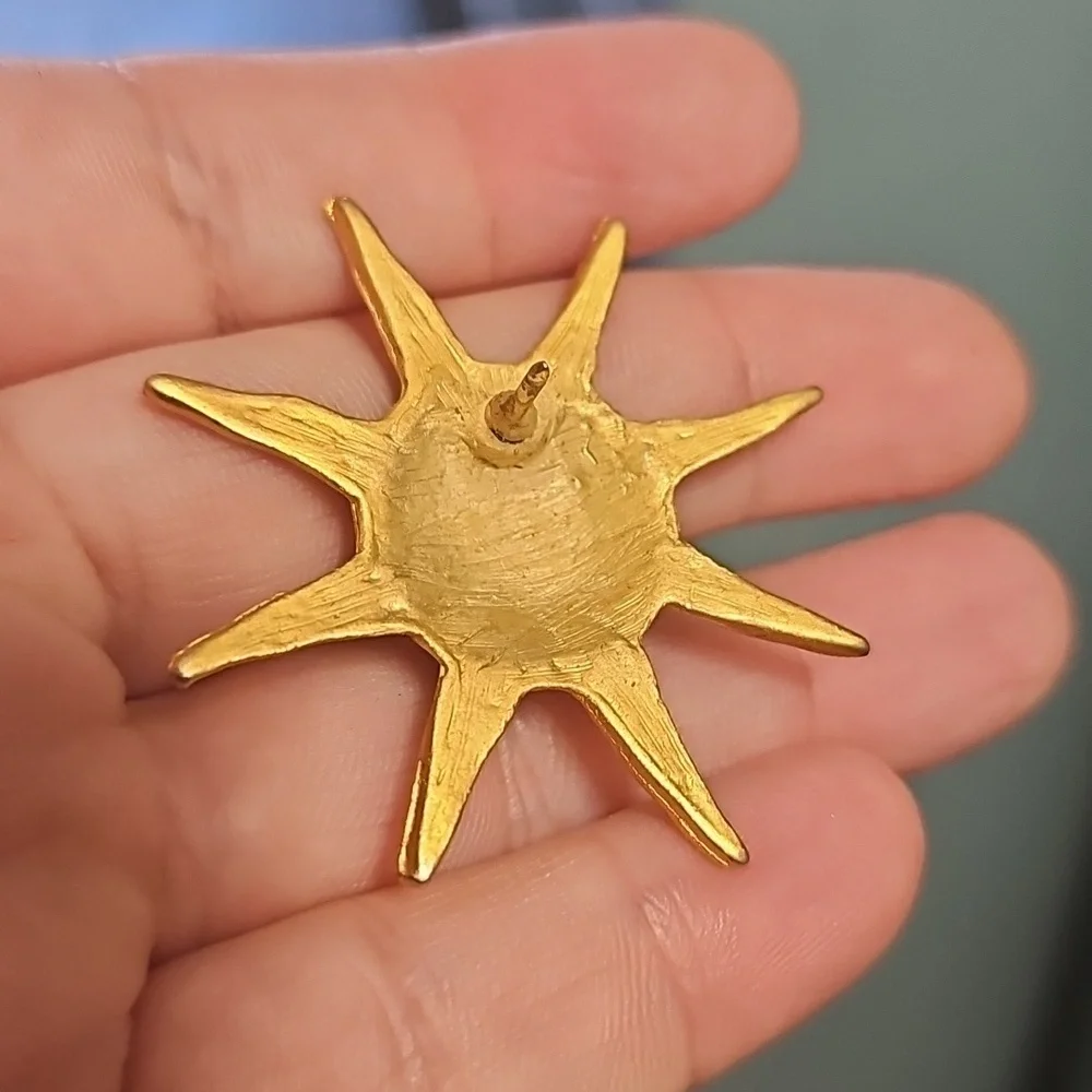 Vintage matte goldtone